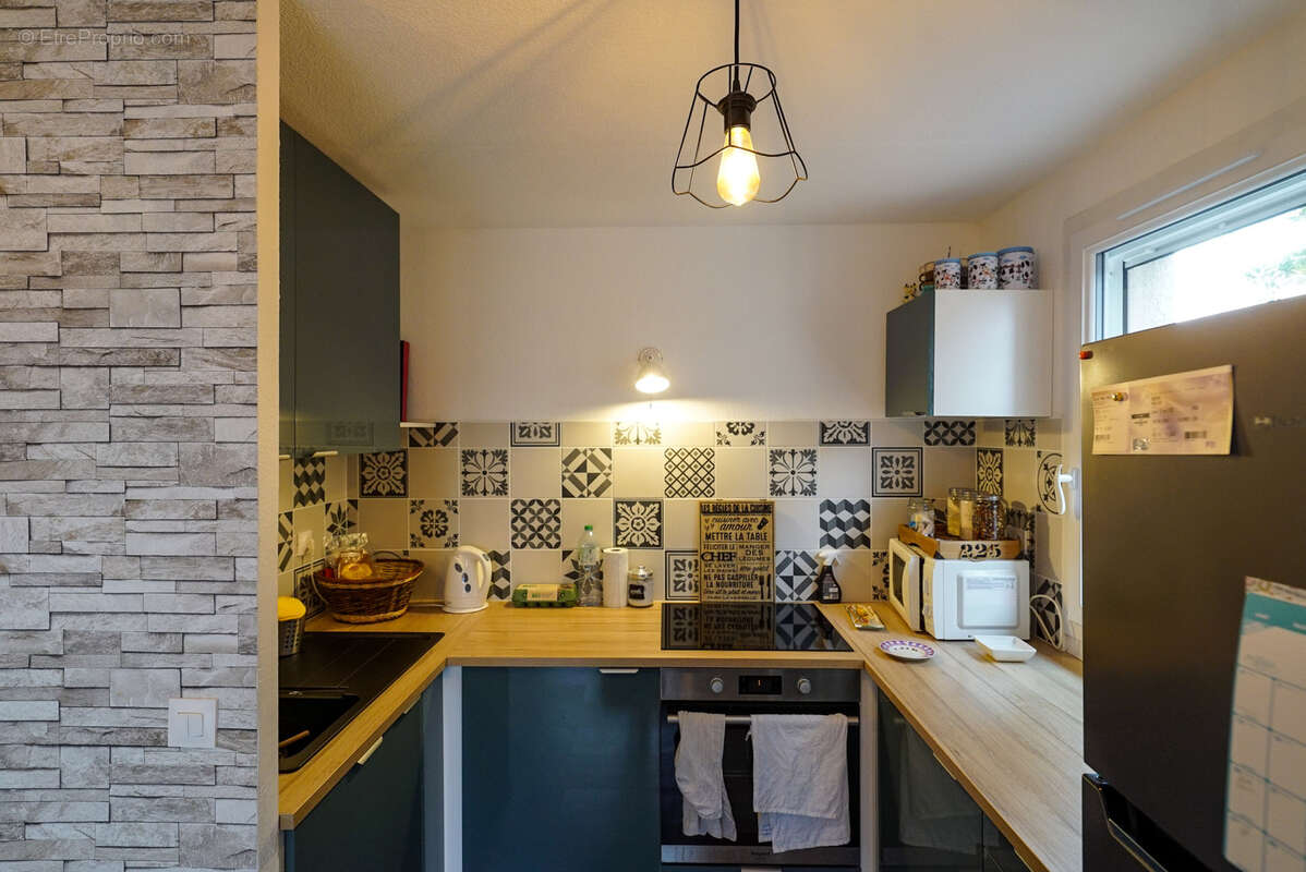 Maison à VIC-LA-GARDIOLE