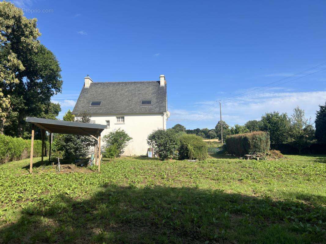 Belle néo-bretonne, située sur un terrain de 2500 m2 - photo 26