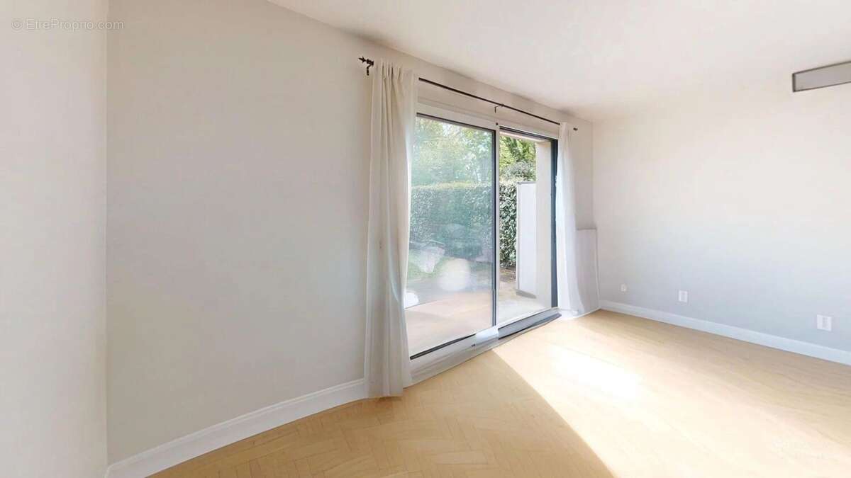 Appartement à EMERAINVILLE