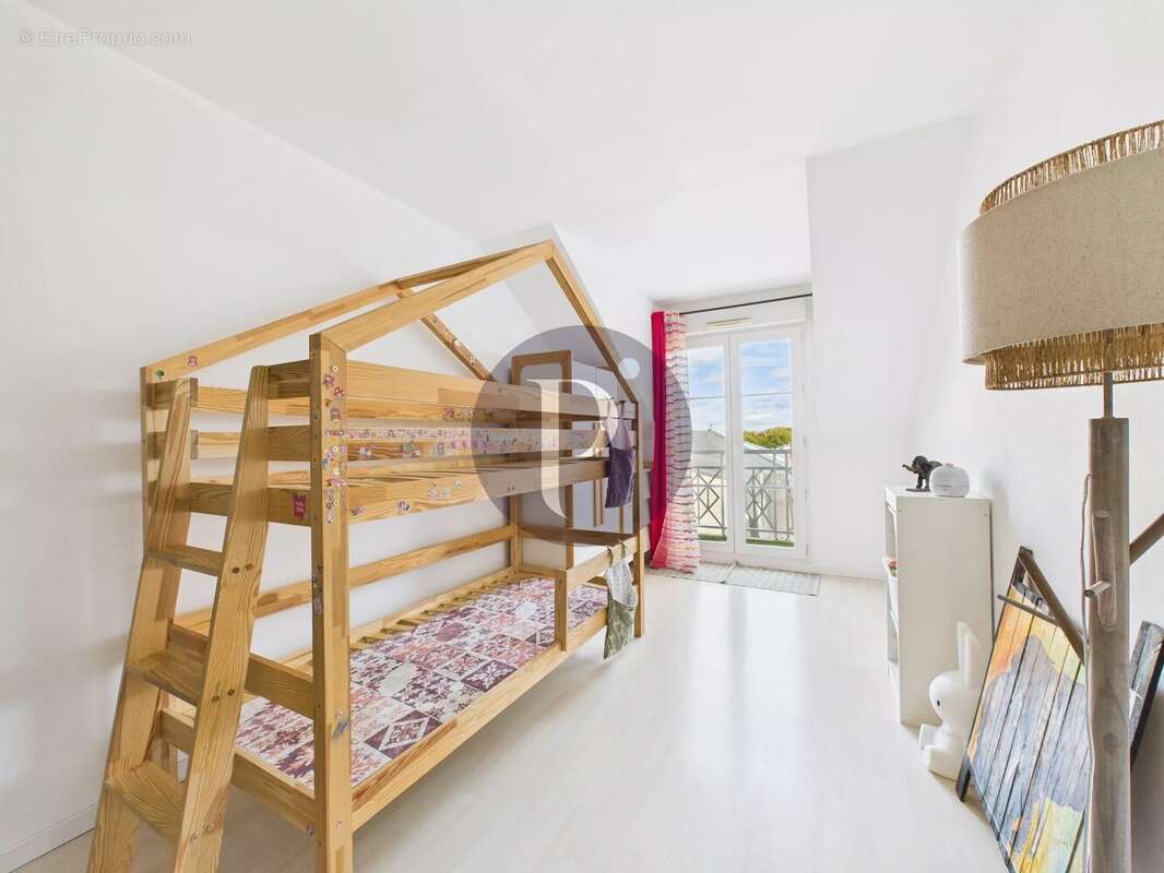 Appartement à LE PLESSIS-ROBINSON