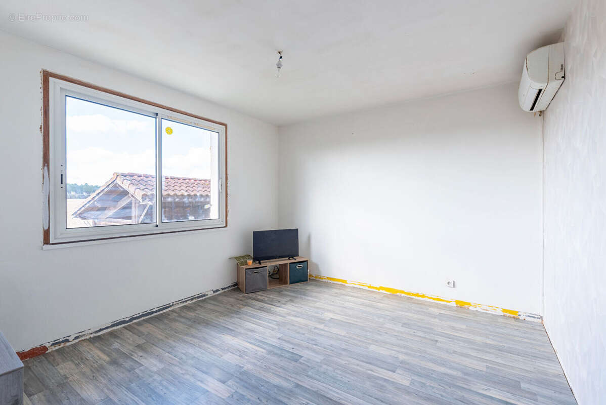 Appartement à GRENADE-SUR-L&#039;ADOUR