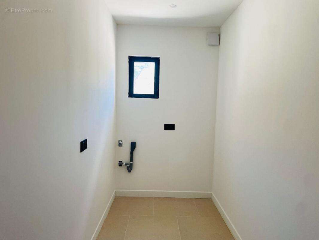 Maison à SAINTE-GEMME-MORONVAL