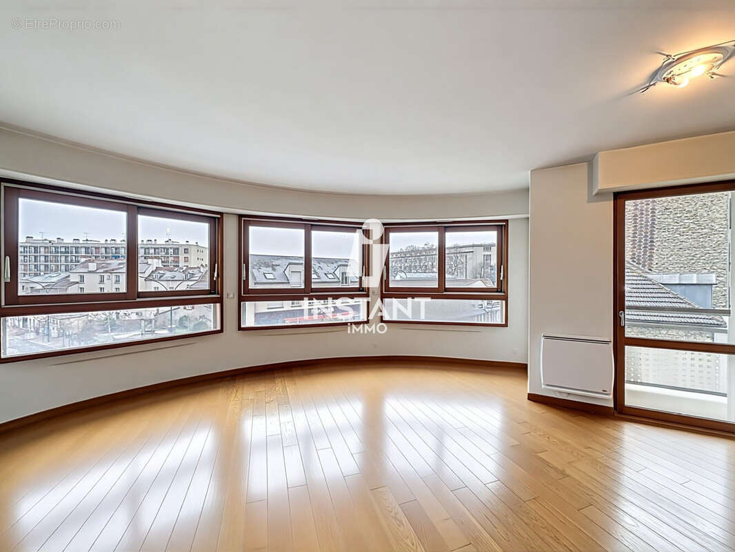 Appartement à SAINT-MAUR-DES-FOSSES