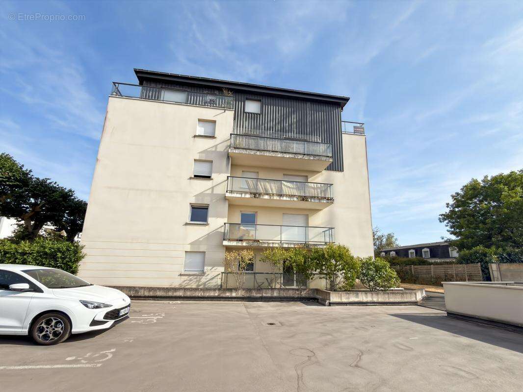  t2 lumineux avec balcon & double parking – saint-jean-de-braye  - photo 9