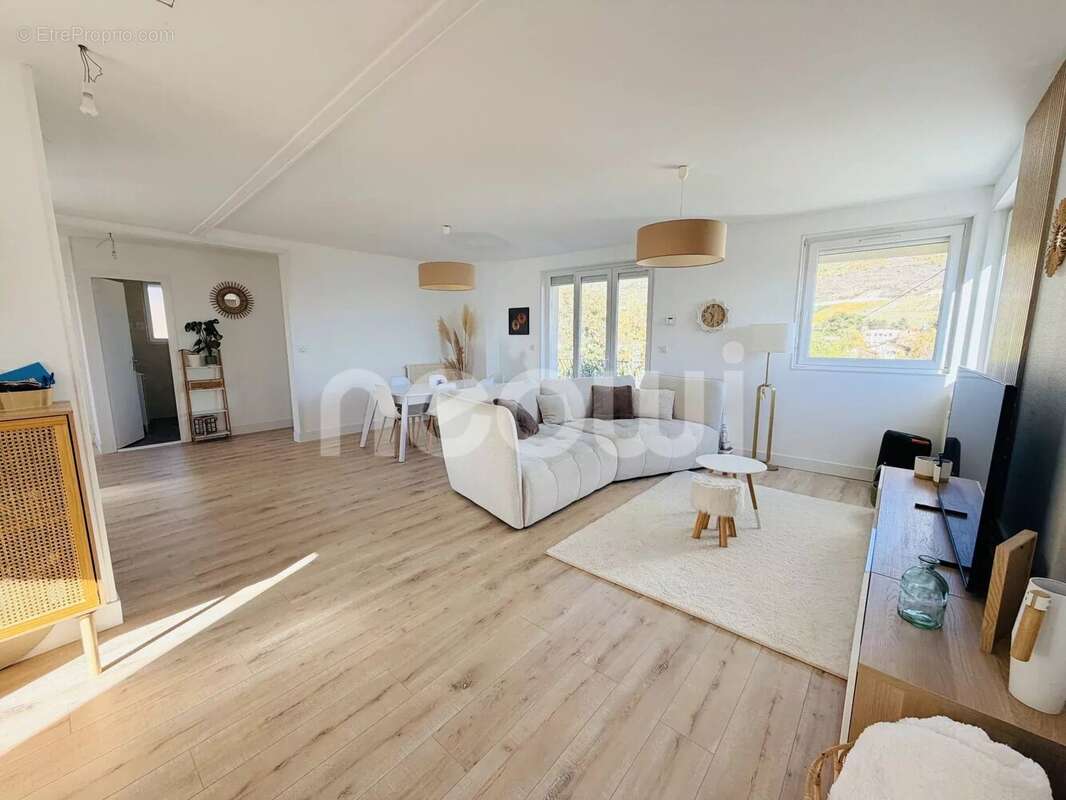 Maison à CHATEAUGAY