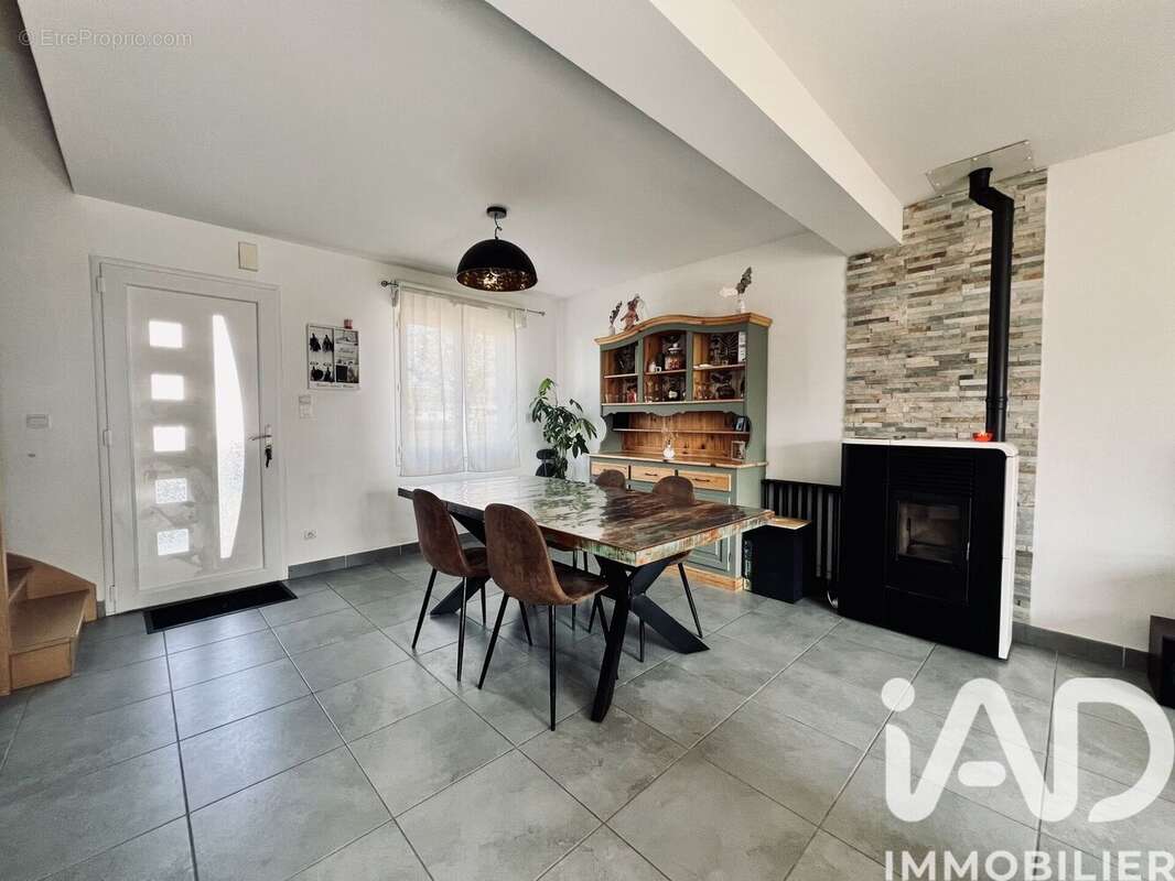 Photo 4 - Maison à VILLEBERNIER