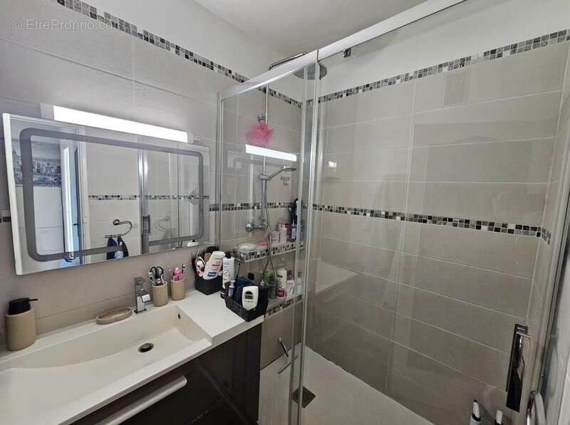 Appartement à MARSEILLE-9E