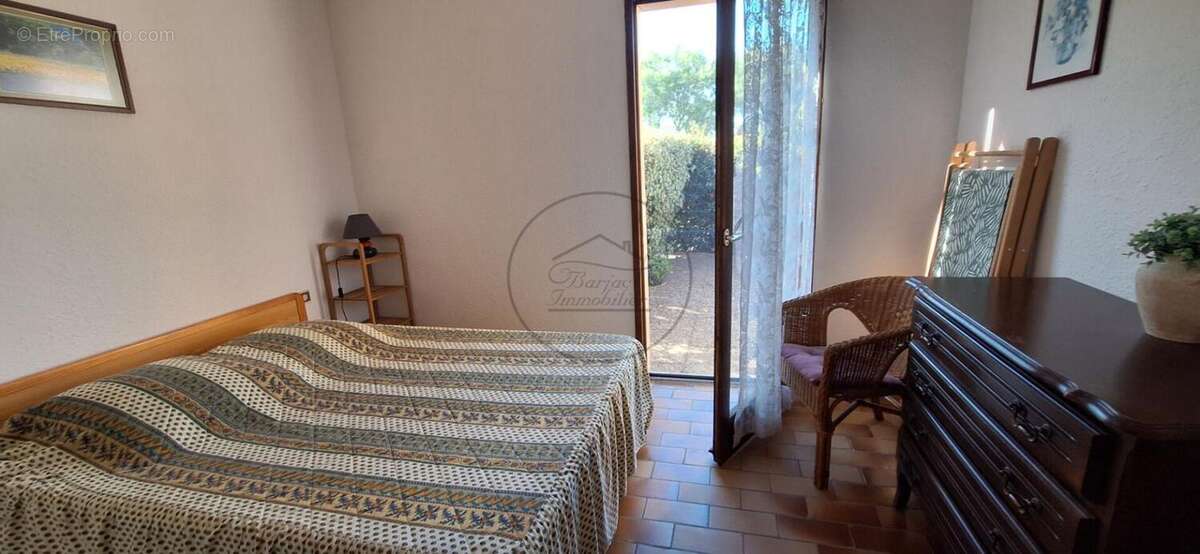 Maison à SAINT-SAUVEUR-DE-CRUZIERES