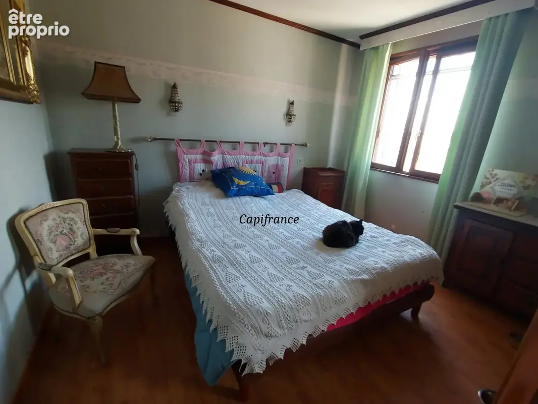 Maison familiale avec grand terrain, piscine – Saint-Martin-la-Plaine - photo 12