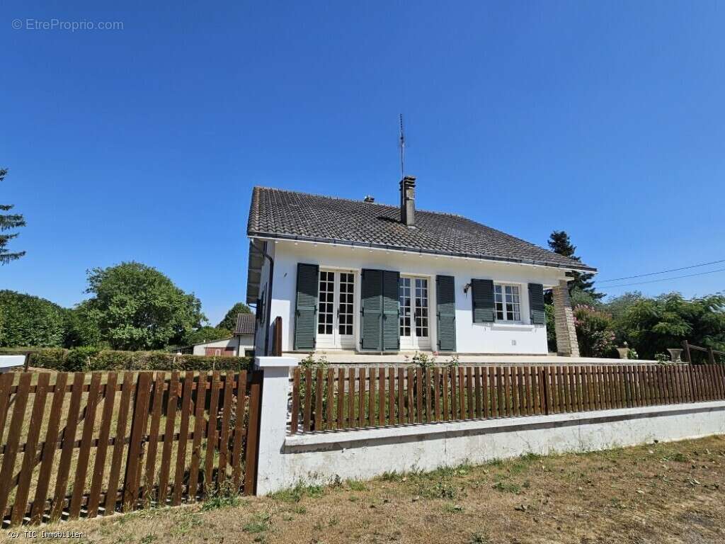 Beau Pavillon entre Ruffec et Sauzé-Vaussais - photo 29