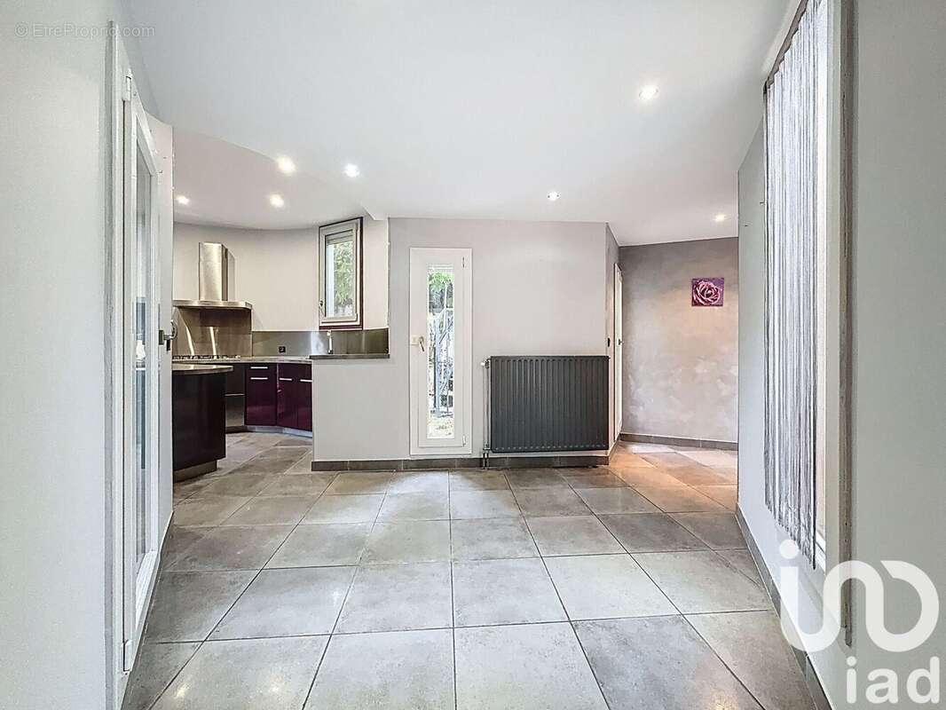 Photo 8 - Maison à SAINT-MARTIN-D&#039;HERES