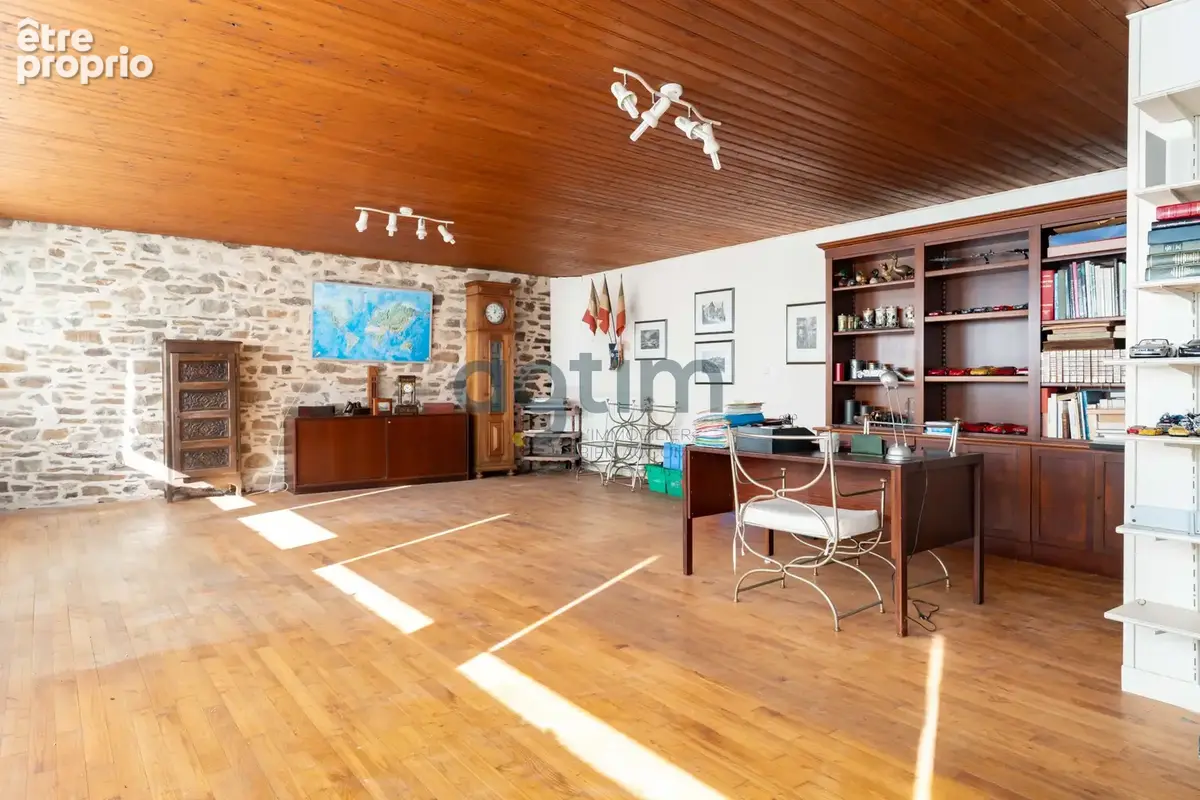 A 30 min de Nantes, centre Montaigu, maison de ville 202m2 hab, 5 chambres, garage et dépendance, terrain - photo 22