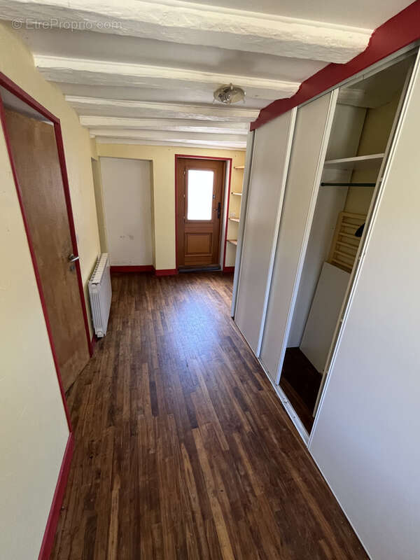 Maison à COMPREIGNAC