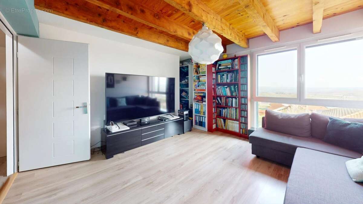 Appartement à vendre 5 pièces CHEVRIER (74) - photo 4