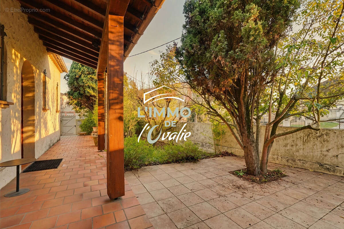 Maison à CASTELGINEST