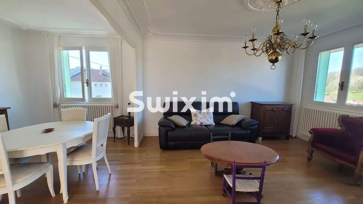 Maison à LONS-LE-SAUNIER