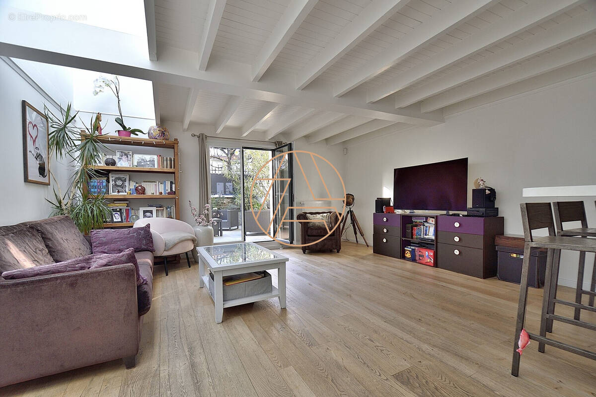 Maison à SAINT-MAUR-DES-FOSSES