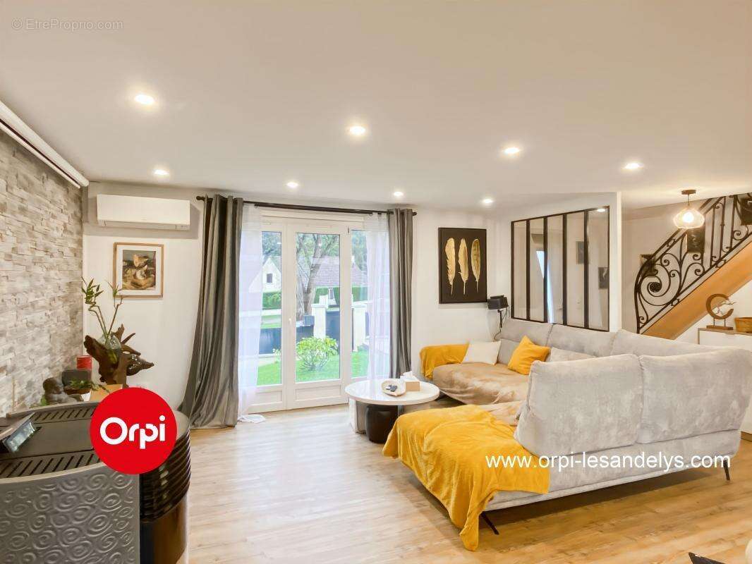 Maison à SAINT-CLAIR-SUR-EPTE