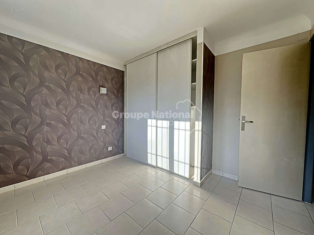A vendre Arles, beau T4  avec place de parking - photo 7