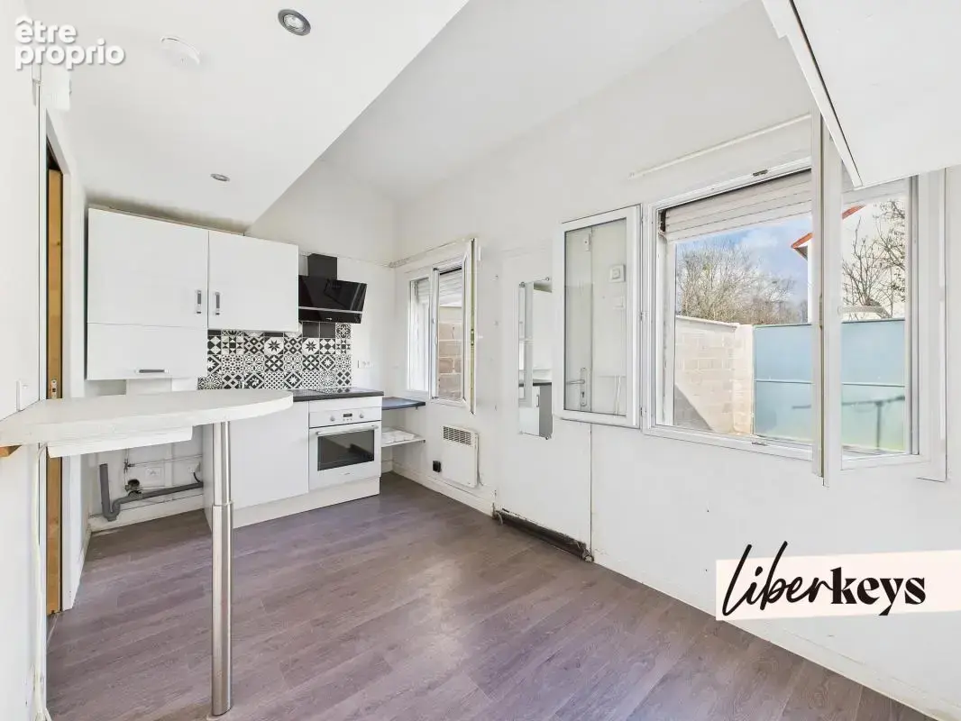 Maison-appartement - Emplacement rare - photo 2