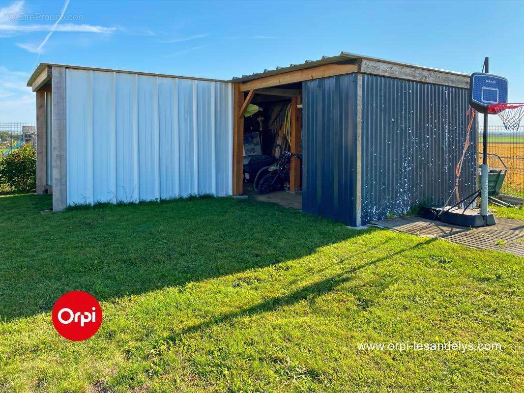 Maison à LES THILLIERS-EN-VEXIN