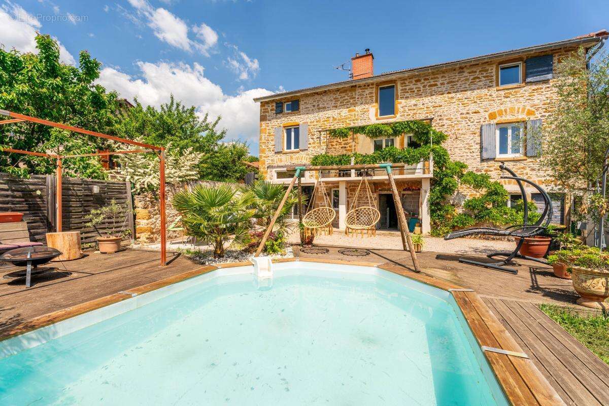 Maison à SAINT-GERMAIN-SUR-L&#039;ARBRESLE