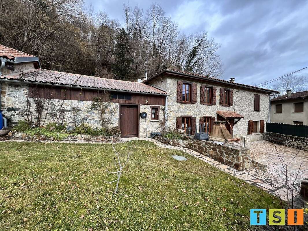 Maison à SENGOUAGNET