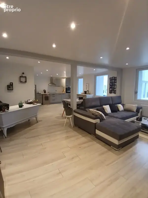 Maison 5 pièces 155 m² à vendre à Rosieres (43800) - photo 2