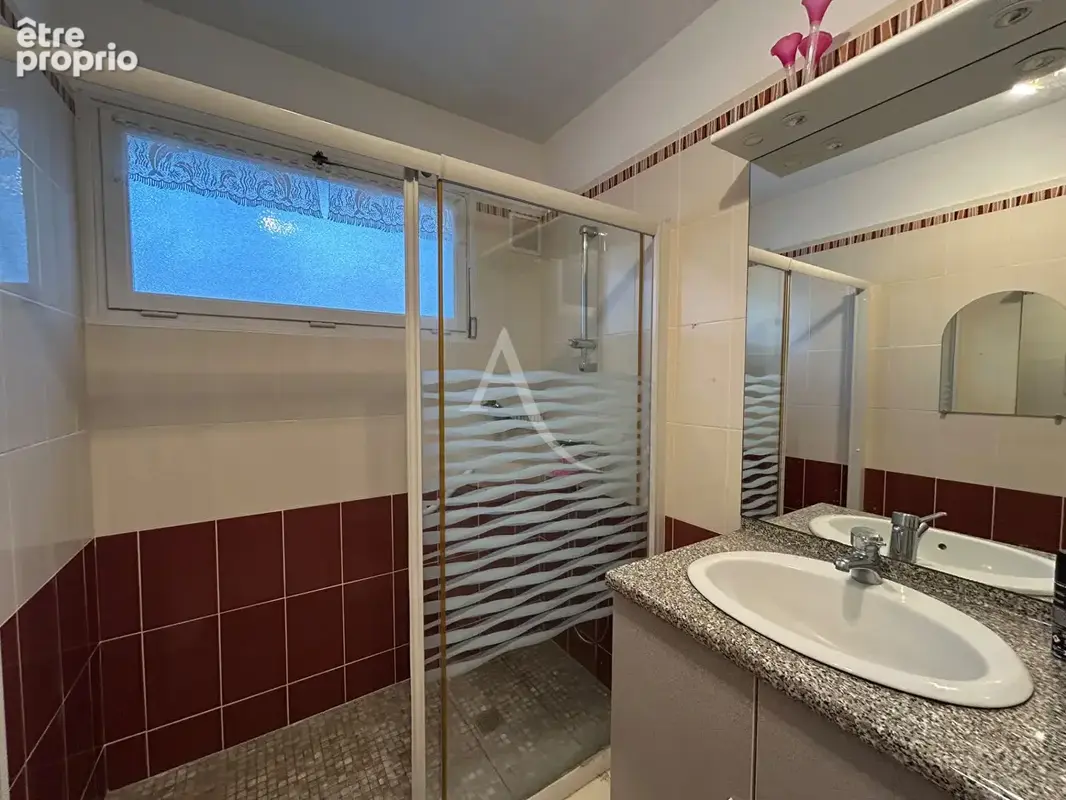 Maison de plain pied - SAINT-HERBLAIN Bourg - photo 4