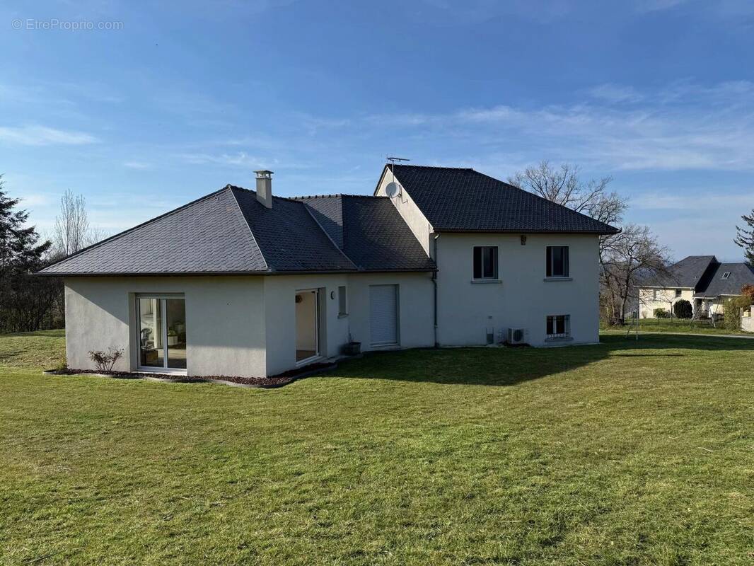 Maison à GOLINHAC