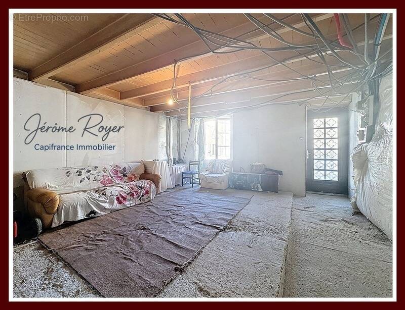 Maison à LA MOTHE-SAINT-HERAY