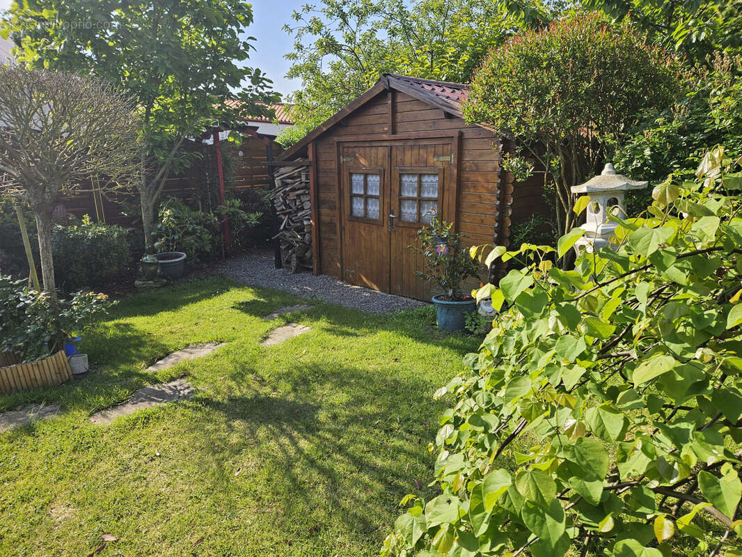 Maison à SAINT-ETIENNE-DE-MER-MORTE