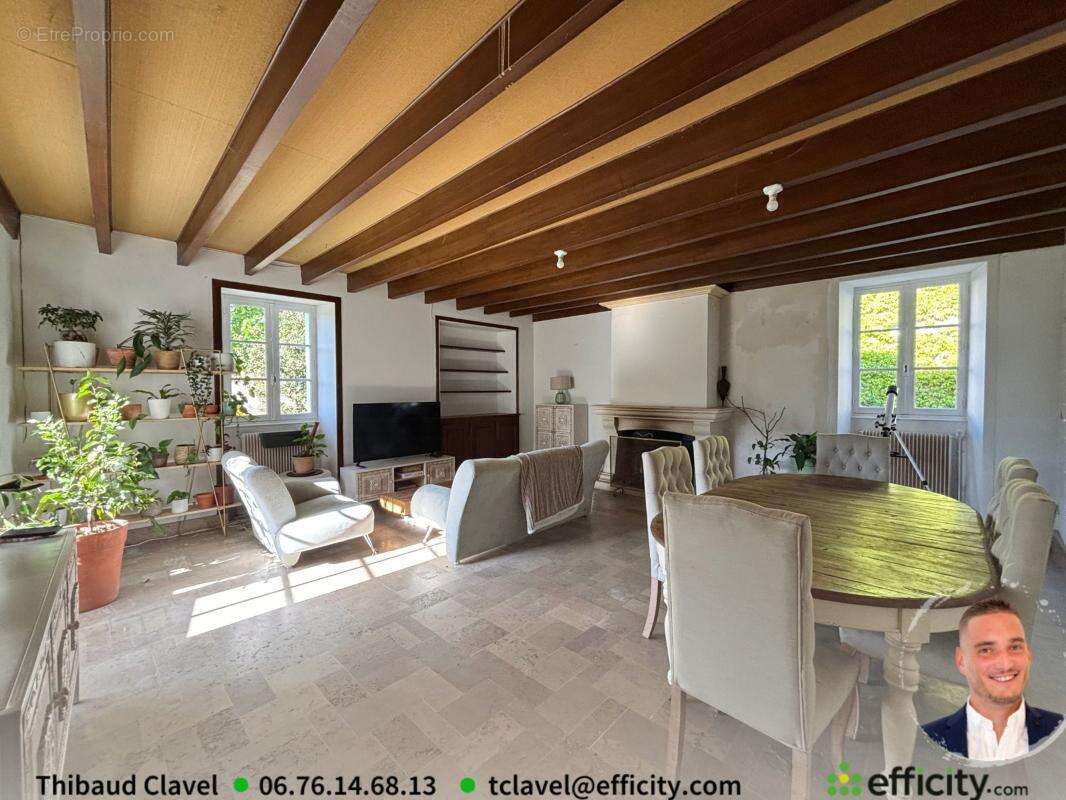 Maison à CHAZELLES