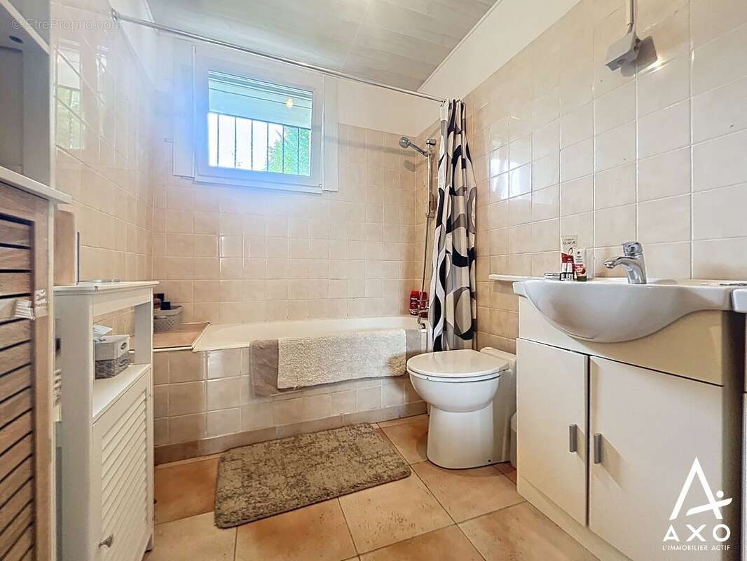 Maison à VILLENEUVE-DE-MARSAN