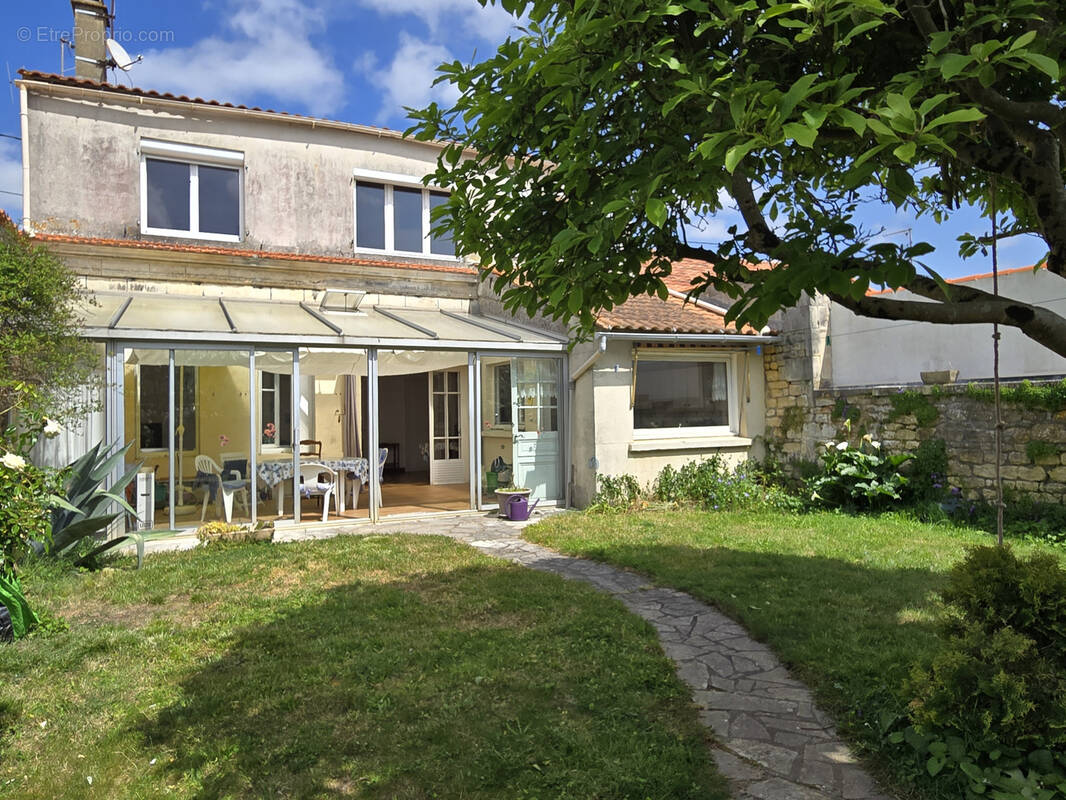 Maison à ROCHEFORT