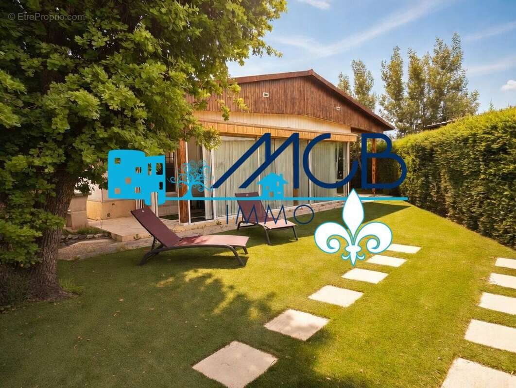 Maison à ROQUEBRUNE-SUR-ARGENS