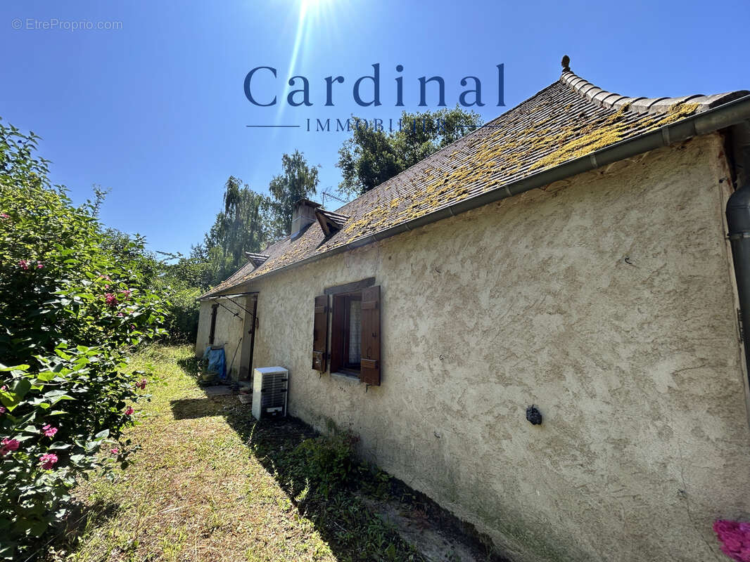 Maison à ROUFFIGNAC-SAINT-CERNIN-DE-REILHAC
