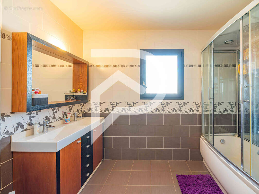 Maison à OS-MARSILLON