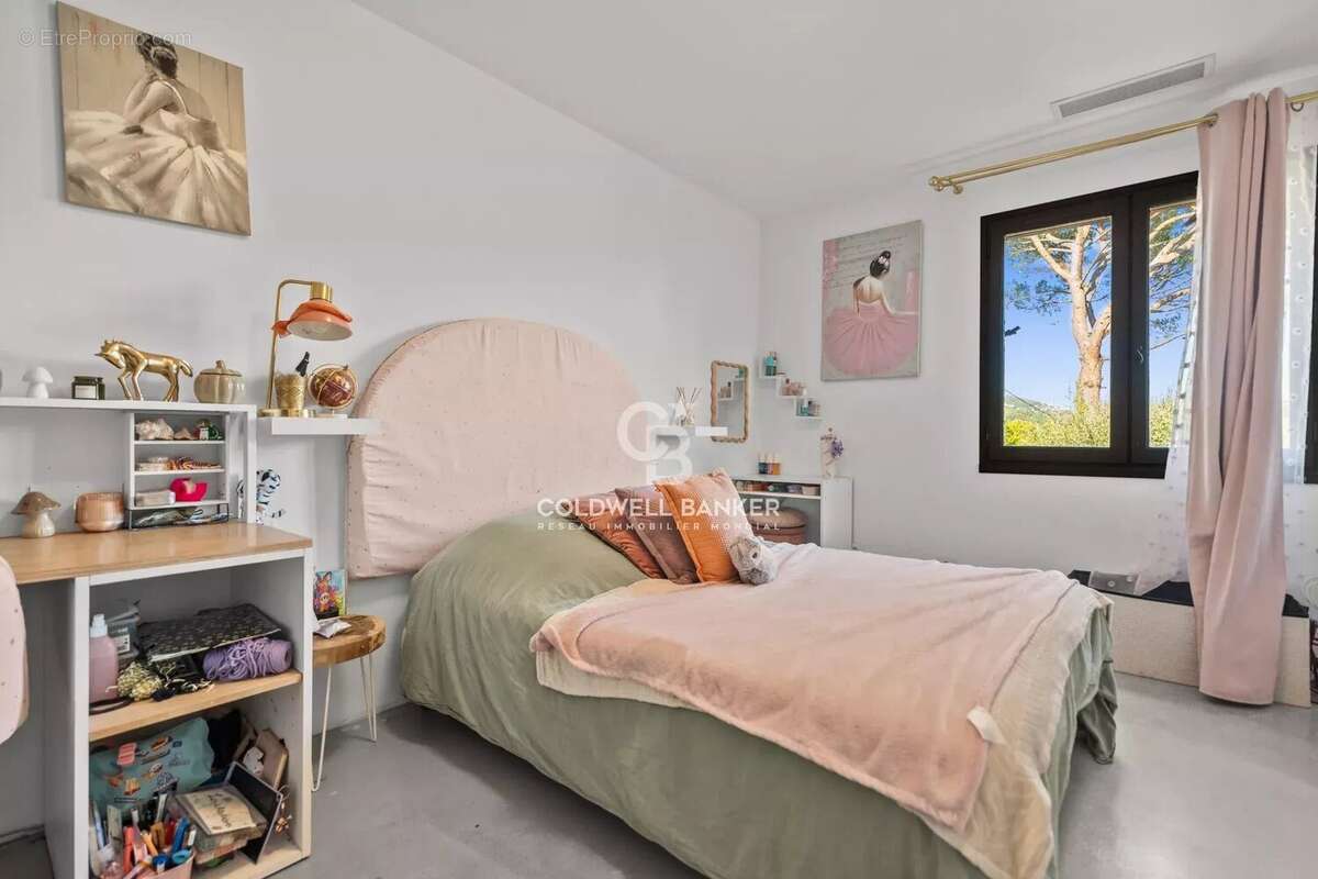 Maison à PEYMEINADE