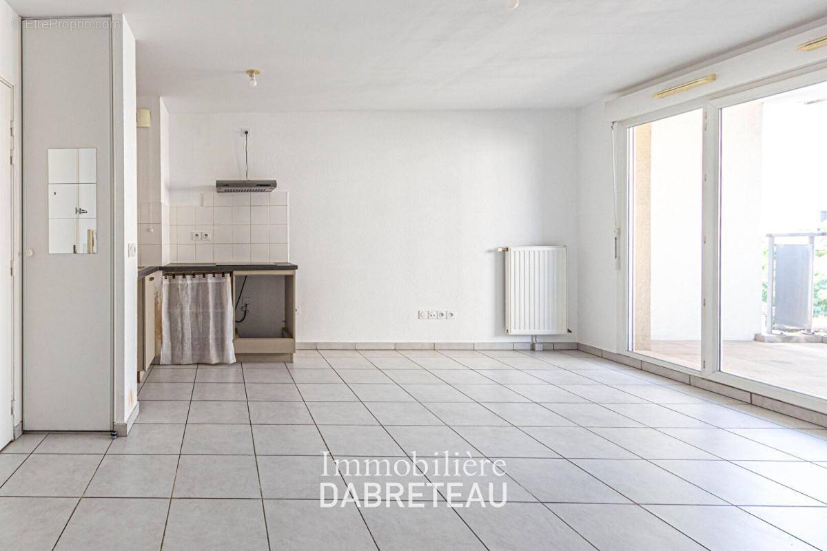 Appartement à LYON-8E