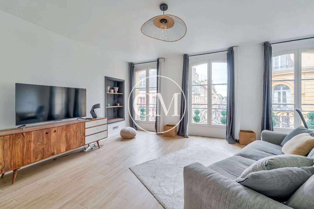 Appartement à VERSAILLES