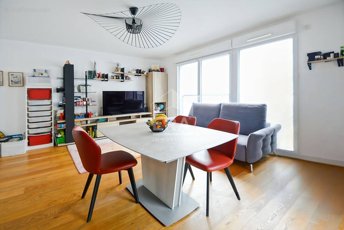 Appartement à ISSY-LES-MOULINEAUX