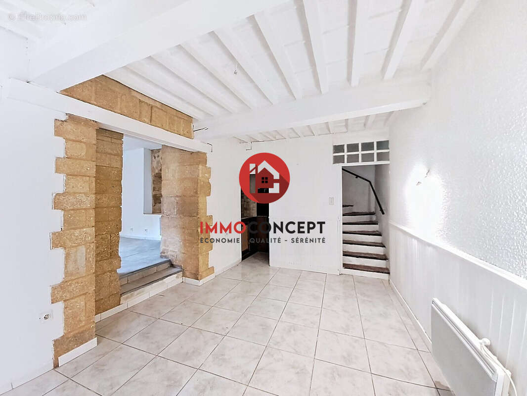 Maison à ROQUEMAURE