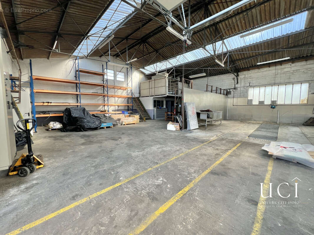 Commerce 370 m² à Geneston  - photo 3