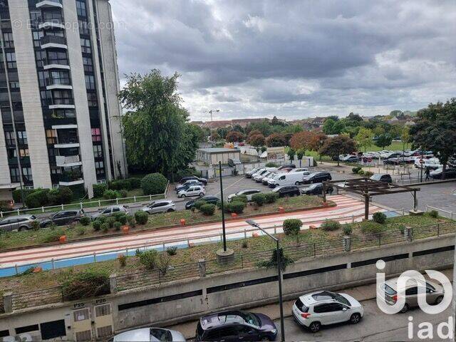 Photo 1 - Appartement à GRIGNY