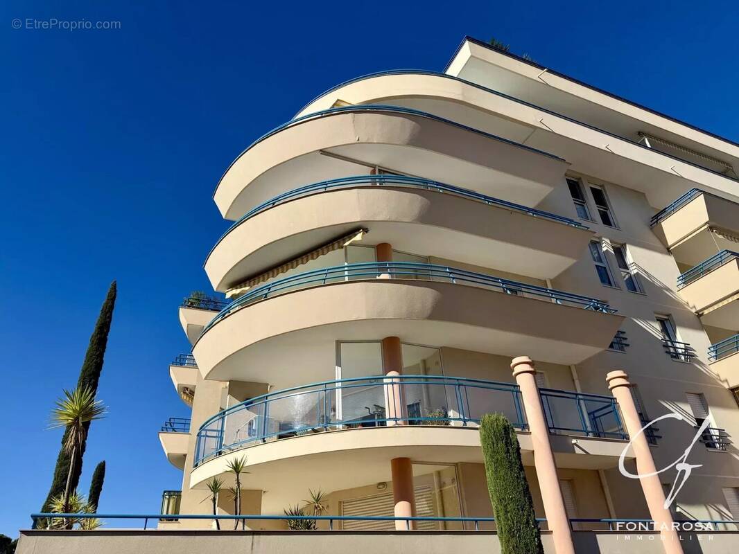 Appartement à FREJUS