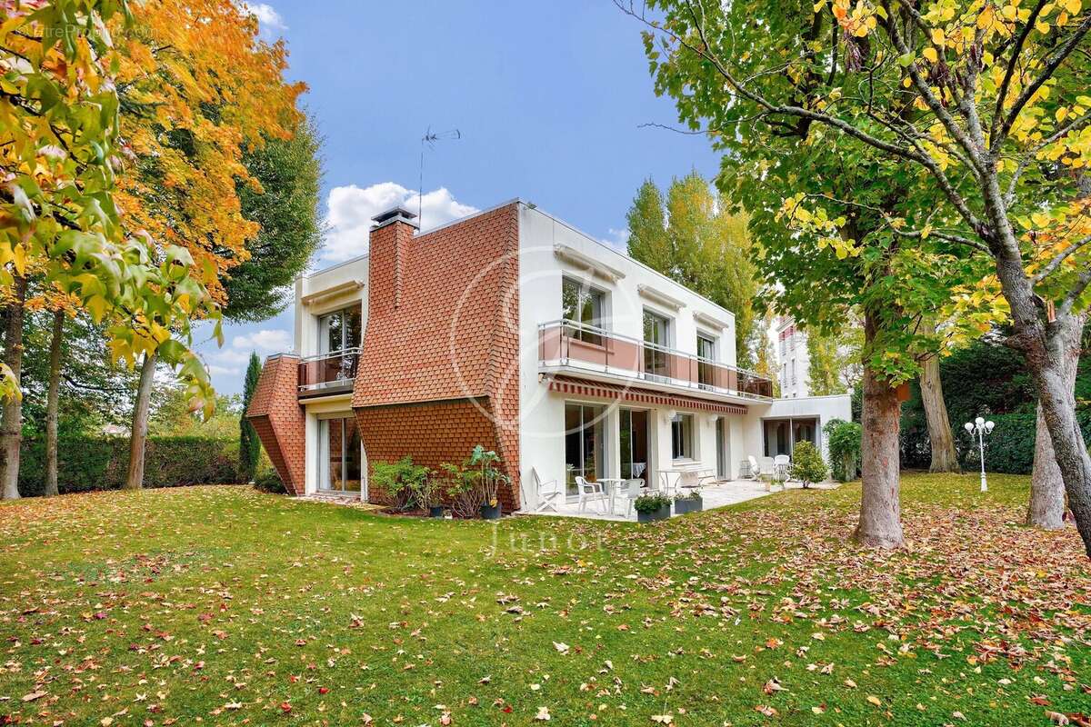 Maison à LE VESINET