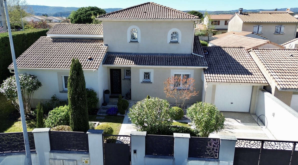 Maison à PORTES-LES-VALENCE