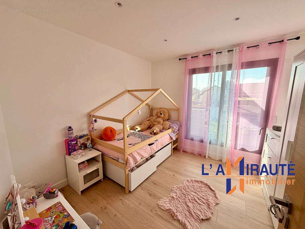 Maison à HOUILLES