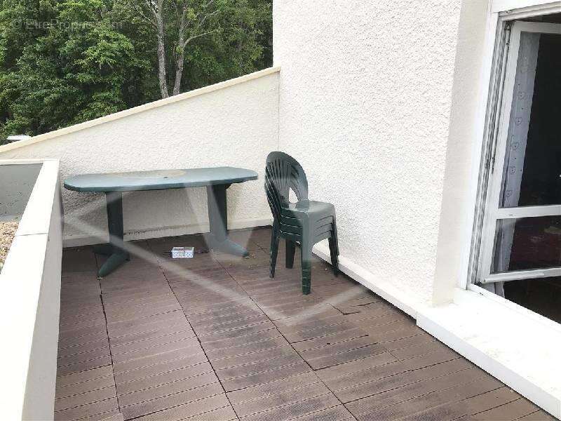 Appartement à COMBS-LA-VILLE
